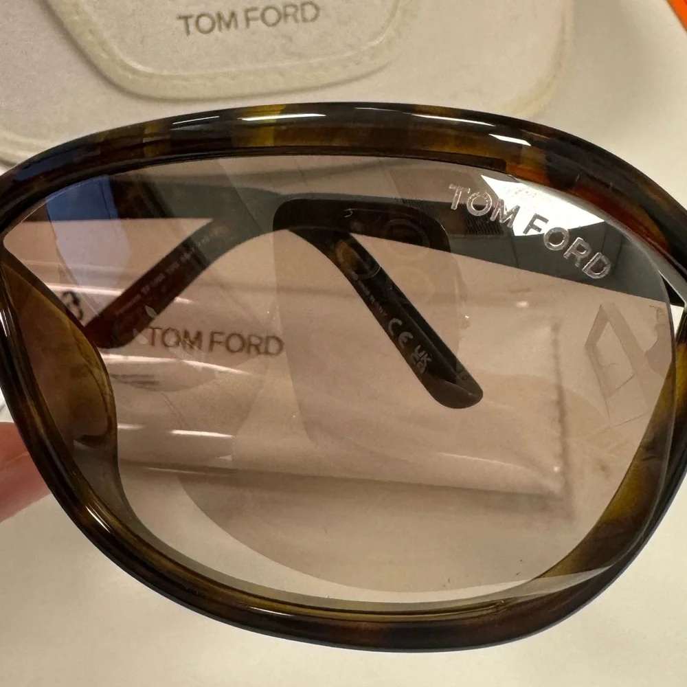 Tom Ford Fernanda Sunglasses - Havana (tortoise) - Picture 3 of 5